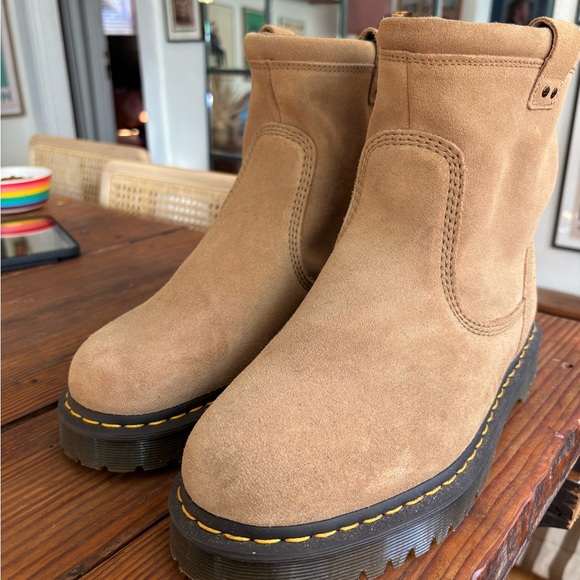 Tan Leather Boots with Yellow Stitching - Picture 4 of 9